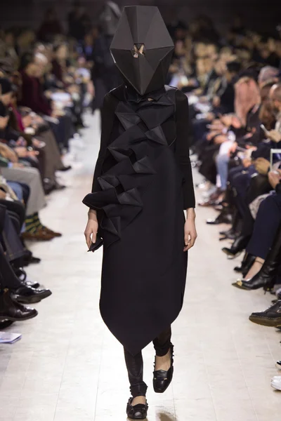 Look 35